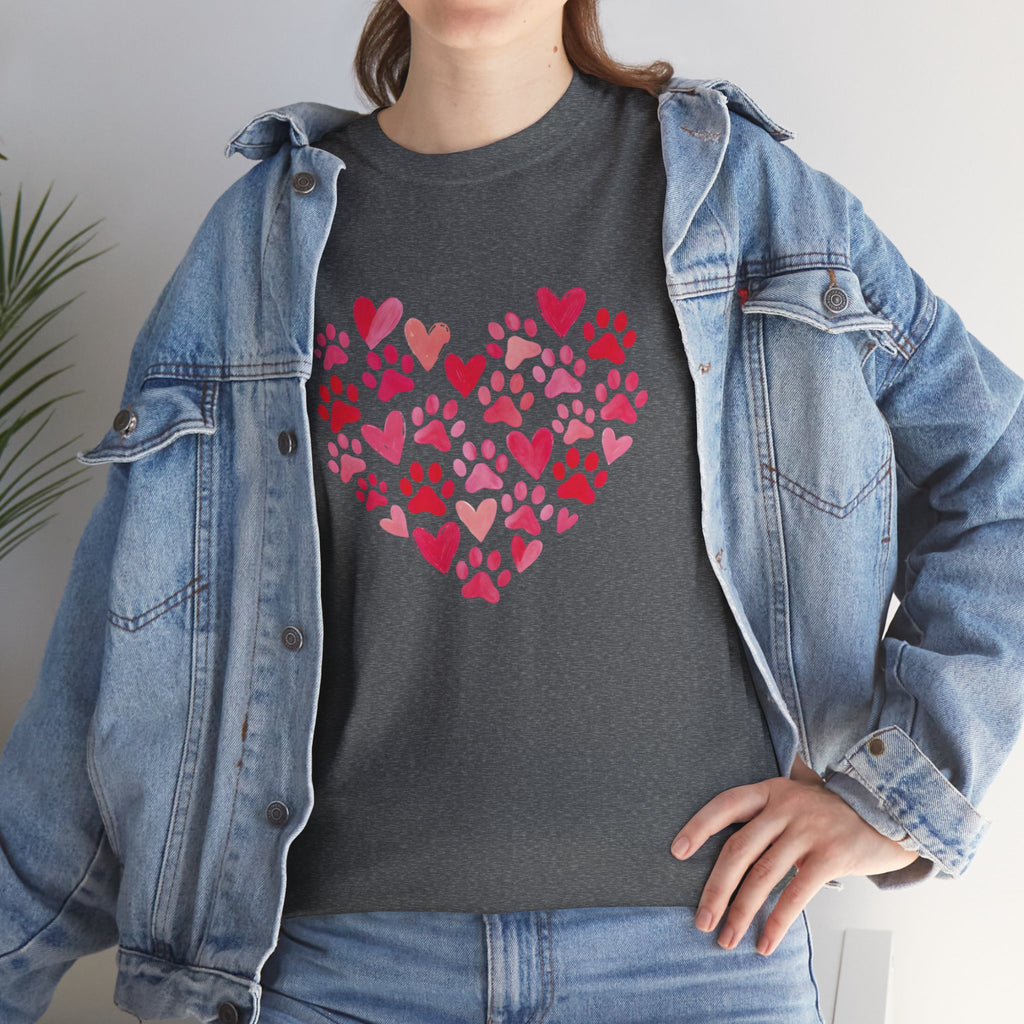 Pawprint Heart Tee for Pet Lovers – Sweet Valentine’s Gift for Dog & Cat Parents